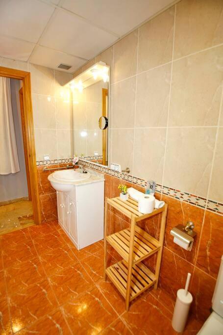 Castanos Apartment With Ac Аликанте Екстериор снимка